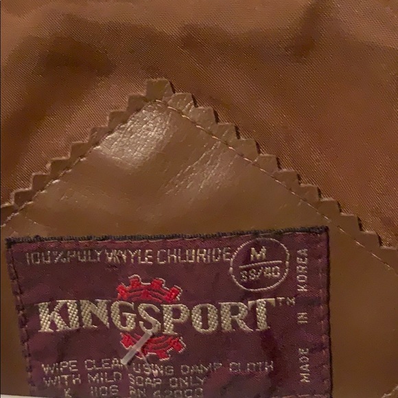 Vintage fake leather jacket. - Picture 3 of 8